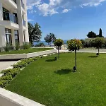 Allure Panoramicsea View,pool & Spa,free Parking,varna *
