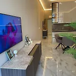 Allure Panoramicsea View,pool & Spa,free Parking,varna דירה וארנה